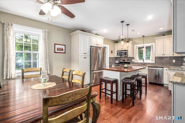 10 North Beech Tree Road, Brookfield, CT 06804