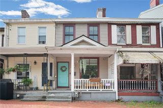 1421 1/2 Pennsylvania Ave, Manchester, PA 15233