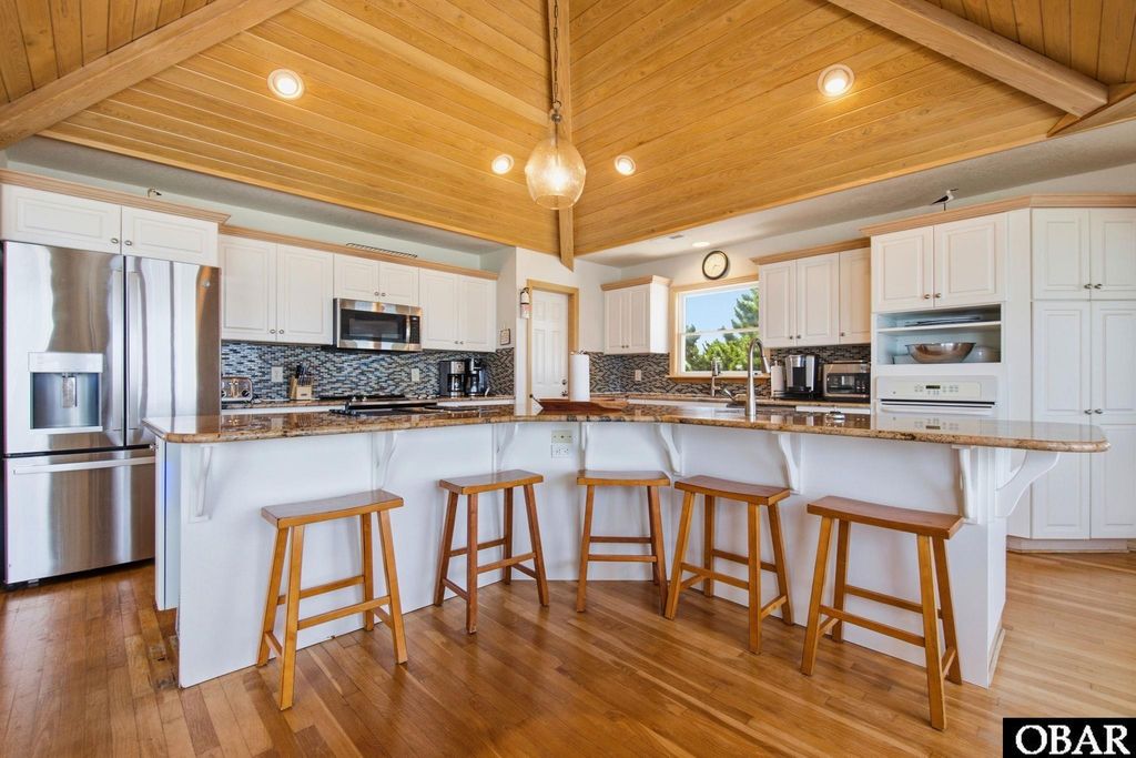 Image 21 of property listing at 1231 Atlantic Avenue Lot # 29, Corolla, NC 27927