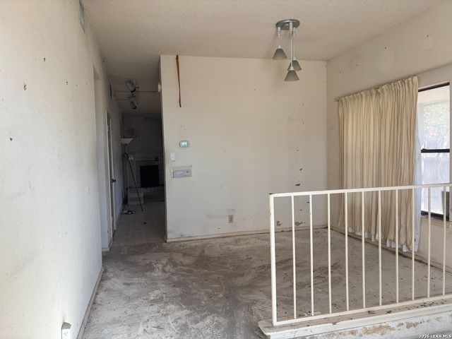 9215 Autumn Sun, San Antonio, TX 78254