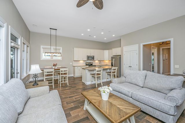 5077 Song Sparrow Way, Summerville, SC 29483