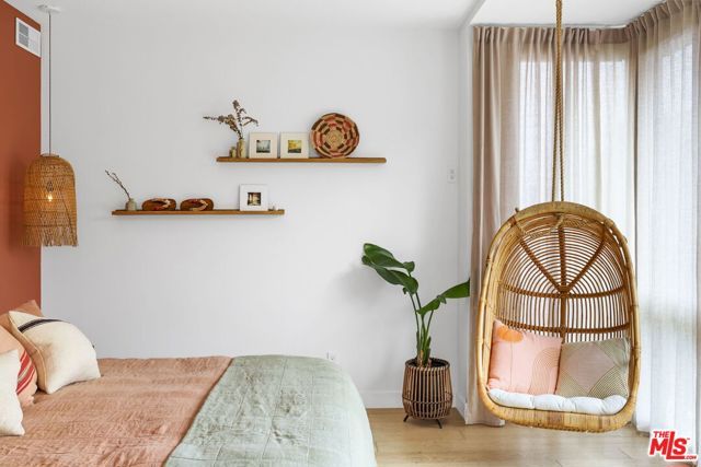 651 Oxford Avenue, Venice (los Angeles), CA 90291