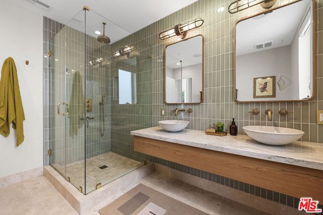651 Oxford Avenue, Venice (los Angeles), CA 90291