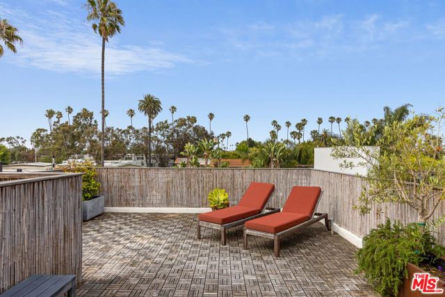 651 Oxford Avenue, Venice (los Angeles), CA 90291