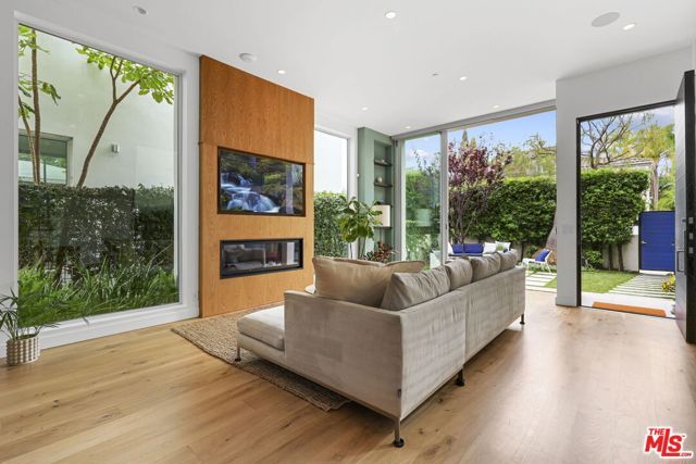651 Oxford Avenue, Venice (los Angeles), CA 90291