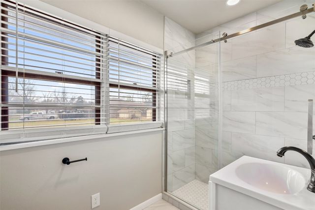 7700 NW 39th Street, Bethany, OK 73008
