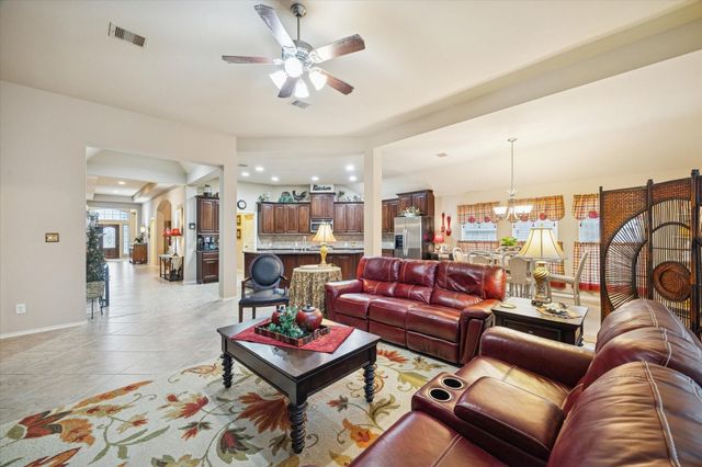 5231 Stoneridge Court, Rosenberg, TX 77471