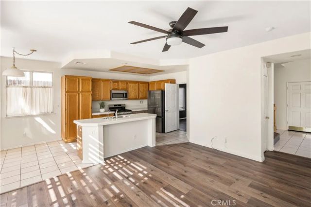 690 Canterbury Circle, Corona, CA 92879
