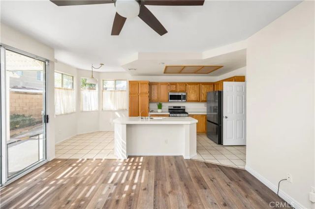 690 Canterbury Circle, Corona, CA 92879