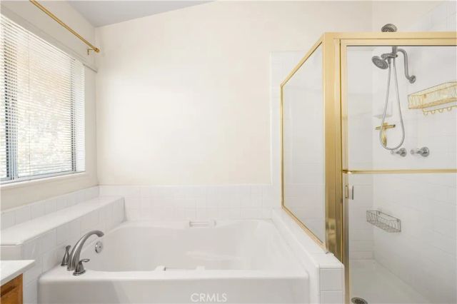 690 Canterbury Circle, Corona, CA 92879