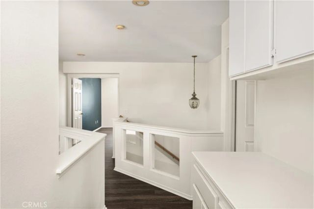 690 Canterbury Circle, Corona, CA 92879