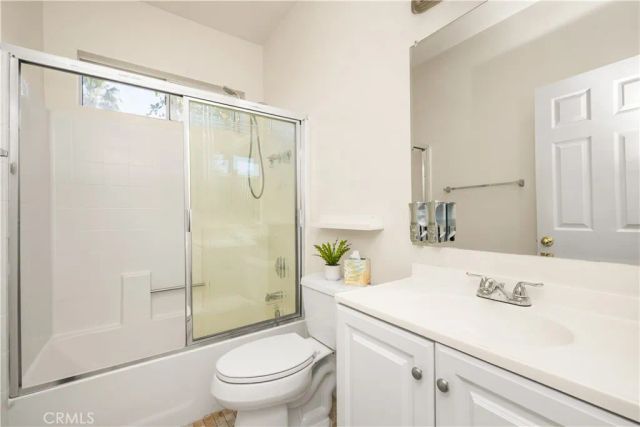 690 Canterbury Circle, Corona, CA 92879