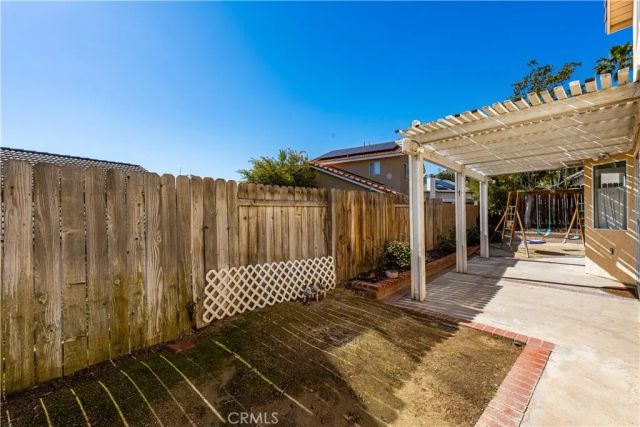 690 Canterbury Circle, Corona, CA 92879