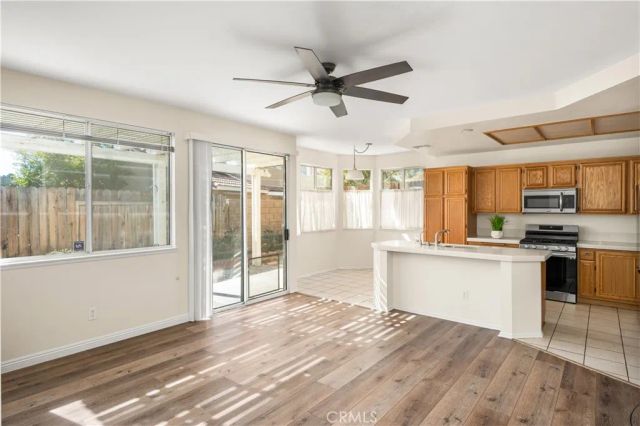 690 Canterbury Circle, Corona, CA 92879