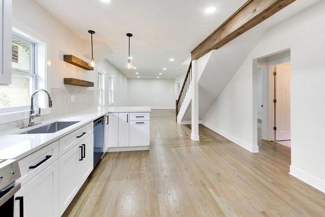 4953 W Drummond Place, Chicago, IL 60639