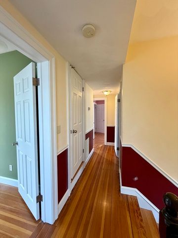 387 Washington St, Westwood, MA 02090