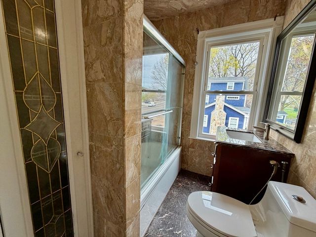 387 Washington St, Westwood, MA 02090