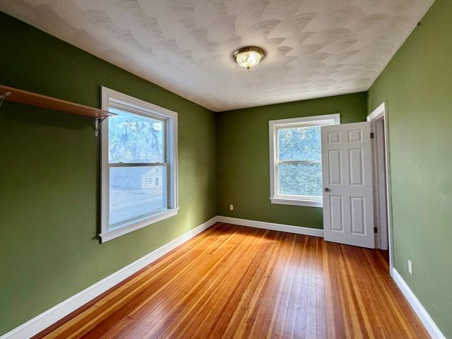 387 Washington St, Westwood, MA 02090