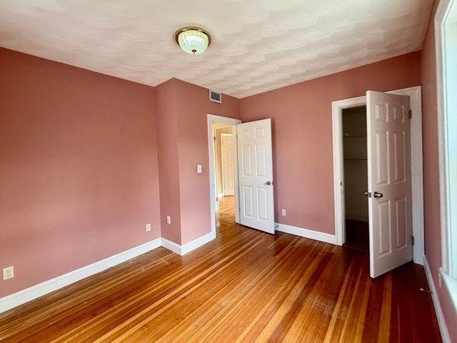 387 Washington St, Westwood, MA 02090