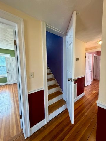 387 Washington St, Westwood, MA 02090