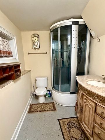 387 Washington St, Westwood, MA 02090