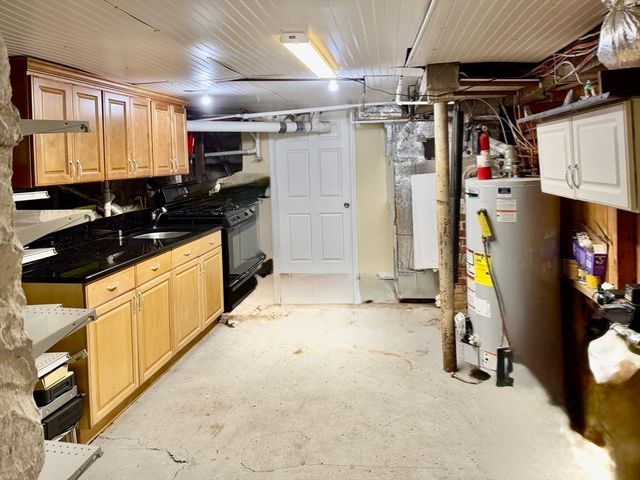 387 Washington St, Westwood, MA 02090