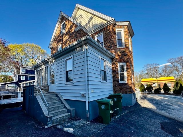 387 Washington St, Westwood, MA 02090