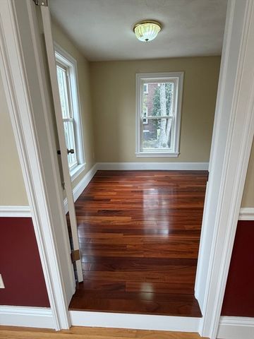 387 Washington St, Westwood, MA 02090