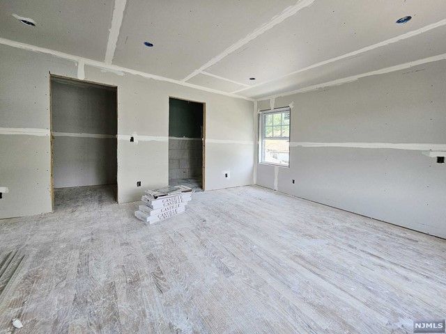 38 Newfield Street, East Orange, NJ 07017