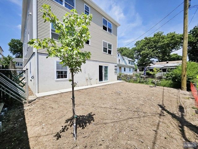 38 Newfield Street, East Orange, NJ 07017