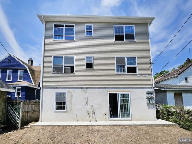 38 Newfield Street, East Orange, NJ 07017
