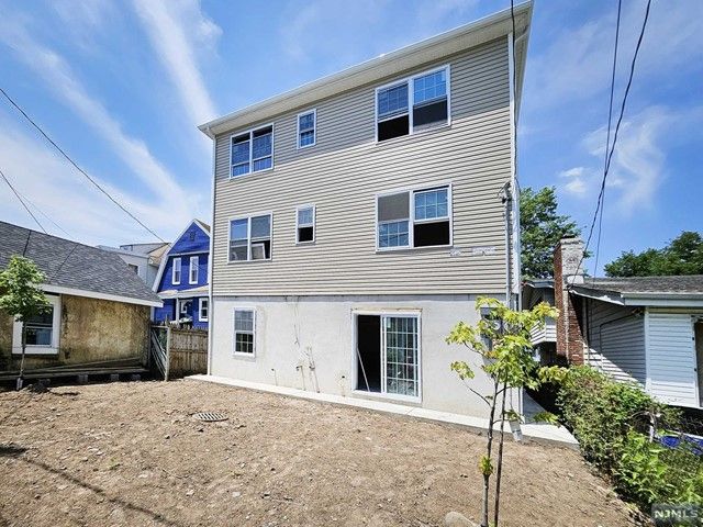 38 Newfield Street, East Orange, NJ 07017