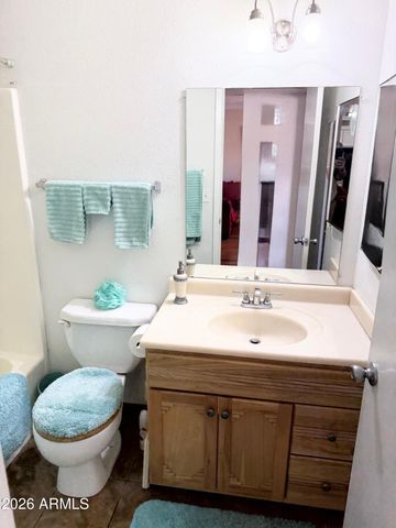 7919 E FLOSSMOOR Avenue, Mesa, AZ 85208