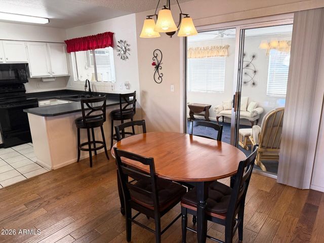 7919 E FLOSSMOOR Avenue, Mesa, AZ 85208