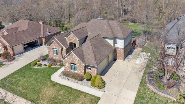 47081 Hidden River Circle, Canton, MI 48188