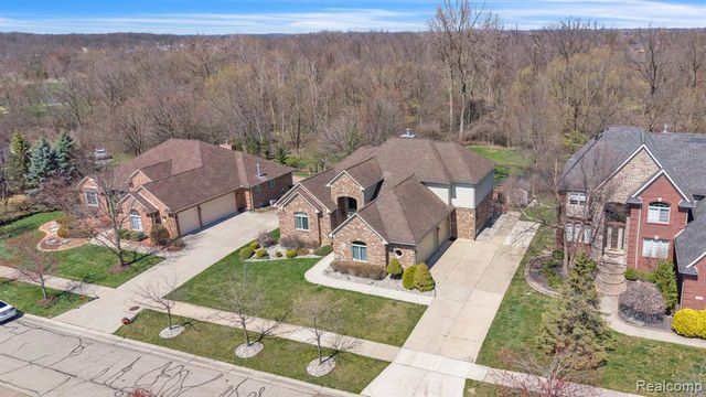 47081 Hidden River Circle, Canton, MI 48188