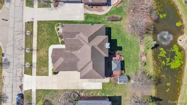 47081 Hidden River Circle, Canton, MI 48188