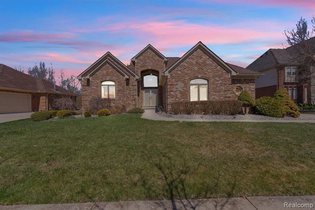 47081 Hidden River Circle, Canton, MI 48188
