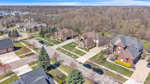 47081 Hidden River Circle, Canton, MI 48188