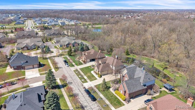 47081 Hidden River Circle, Canton, MI 48188