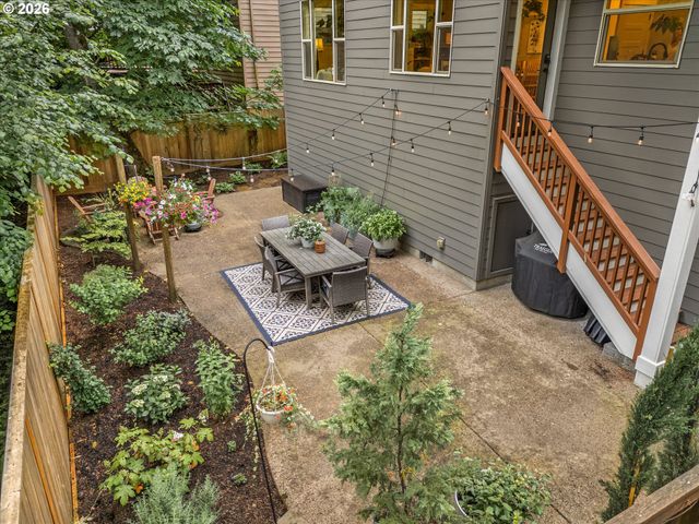 15057 Se GLENBROOK Rd, Clackamas, OR 97015