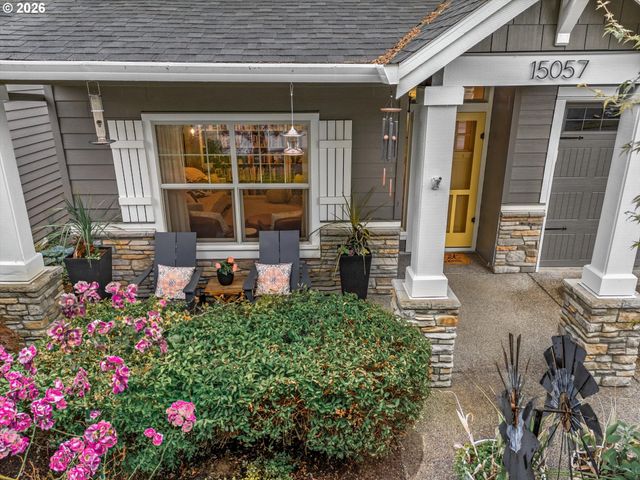 15057 Se GLENBROOK Rd, Clackamas, OR 97015