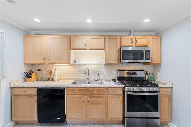 719 Paul ST, Newport News, VA 23605