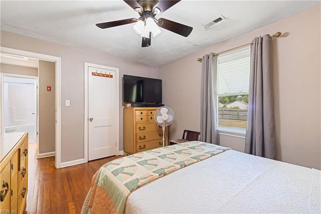 719 Paul ST, Newport News, VA 23605