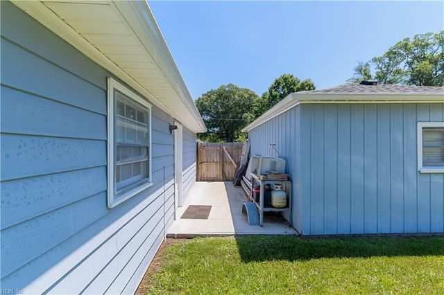 719 Paul ST, Newport News, VA 23605