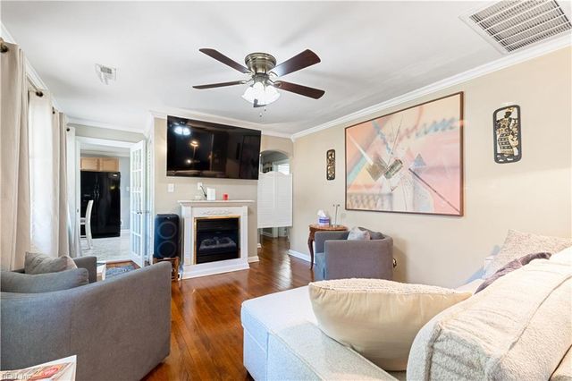 719 Paul ST, Newport News, VA 23605