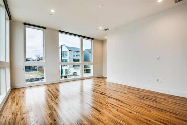 4419 Cabell Drive 201, Dallas, TX 75204