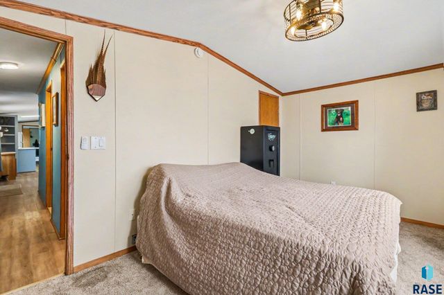 901 N Doland Pl Place, Sioux Falls, SD 57107