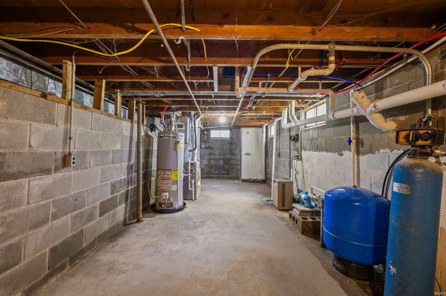 30186 County road 108, Elkhart, IN 46514