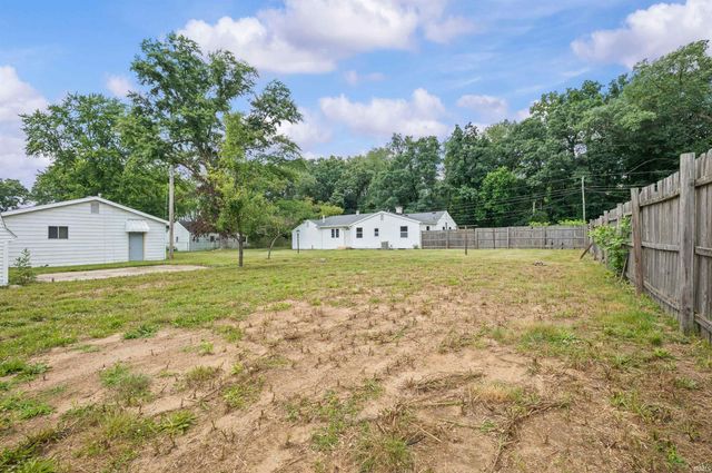 30186 County road 108, Elkhart, IN 46514